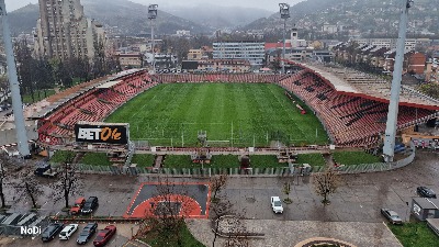 (VIDEO) Hit na mrežama! Zeničanin u šali ponudio balkon za utakmicu decenije, pa dobio neverovatne poruke