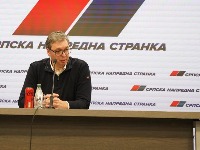 Vučić: Radostan sam što za protivnike imamo ljude koji su uvek srećni kad izgube