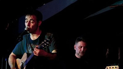 Da li ste znali da je Vlada Divljan napisao kultni narodnjak? Danas bi napunio 68 godina, a iza sebe je ostavio bogat muzički opus