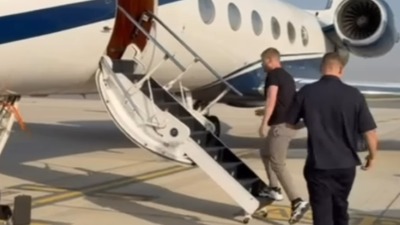 Muškarac objavio da napušta Dubai privatnim avionom od 170.000 evra i RAZBESNEO ceo internet (FOTO, VIDEO)