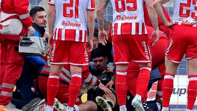 Mateus dobio UŽASAN udarac u glavu: Hitno prebačen u bolnicu (VIDEO)