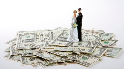 Da li ste stavili dovoljno novca u kovertu? Evo koliko treba da izdvojite za mladence