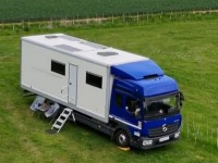 Dali smo otkaz, prodali kuću i preselili se u kamion sa troje dece: Rešili smo se hipoteke i dugova (VIDEO) 