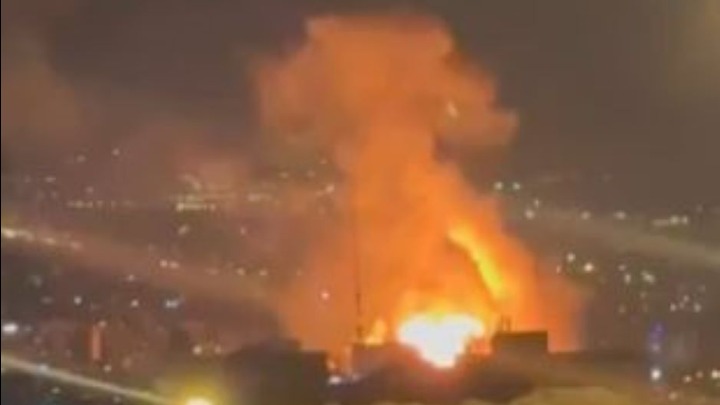 RAT SE RASPLAMSAVA: Izrael bombarduje Teheran, eksplozije odjekuju prestonicom Irana (VIDEO)