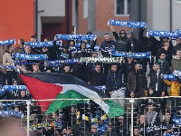 MAKLJAŽA navijača Novog Pazara: Ljudi bežali sa tribina (VIDEO)