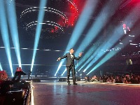 Počeo finalni koncert Vlada Georgieva u Beogradskoj areni: Veče otvoreno pesmom "Reci ne ili da"