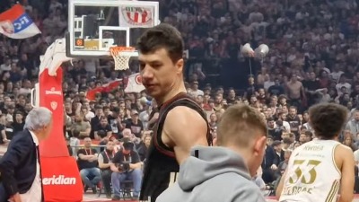 Lučić u sukobu sa navijačima Zvezde?! (VIDEO)