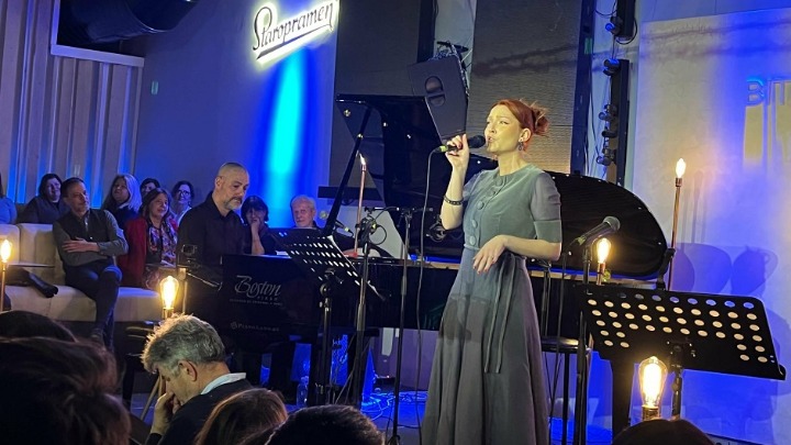 DIREKTNO NA PRESTIŽNOJ večeri etno i džez kulture u prestonici: Vasil Hadžimanov sa ćerkom Martom oživeo muziku svojih predaka