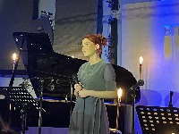 Težak trenutak za porodicu Hadžimanov: Marta na nastupu nosila haljinu svoje pokojne bake Senke