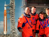 Prvi put od 1972. godine: NASA noćas lansira raketu ka Mesecu (VIDEO)