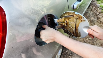 Stanovnici Bežanijske kose na MUCI: Neko im PRAZNI REZERVOARE