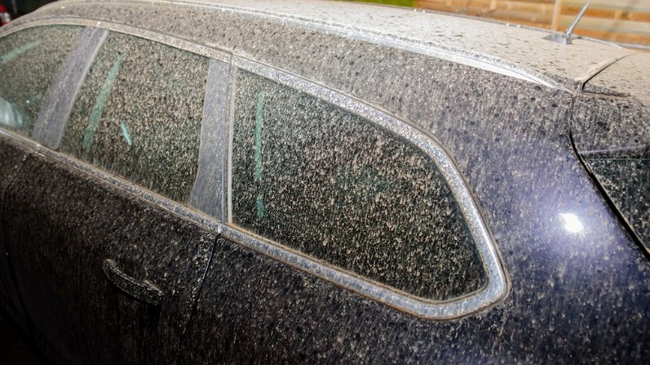 "Krvave kiše" i saharski pesak na putu ka nama: Srbija na udaru dva ciklona, evo kada sve kreće