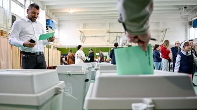 "Izborne liste koje ne pređu cenzus direktno rade za SNS"