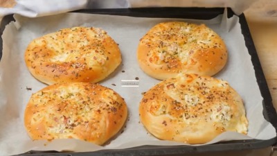 Punjene lepinje koje mame mirisom iz rerne: Recept koji uspeva svaki put