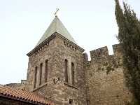 Luster od metaka koji oduševljava turiste: Crkva Ružica na Kalemegdanu između istorije i legende (FOTO)