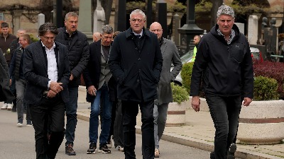 Ko je sve došao na sahranu Vujoševića? Žoc, Danilović, Mijatović, Đorđević... (FOTO/VIDEO)