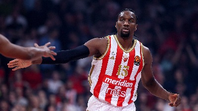 Izundu o ugovoru: Bila je laka odluka, drago mi je što ostajem ovde