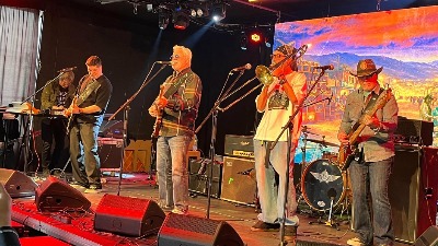 DIREKTNO na promociji novog albuma YU Grupe: “Bus to Zion” spaja Srbiju i Jamajku kroz rege zvuk