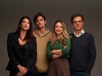 KAD VEČERA POSTANE OGLEDALO ISTINE: Nova HIT PREDSTAVA Teatra na brdu "Ljudi odozgo" premijerno 21. aprila