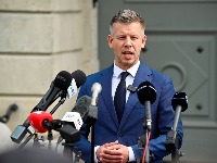 "Ne gajite zmiju u nedrima": Poruka Mađaru oko partnerstva sa SVM