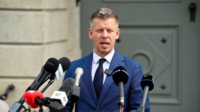 "Ne gajite zmiju u nedrima": Poruka Mađaru oko partnerstva sa SVM