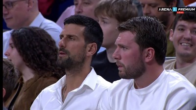 Novak i Dončić zajedno navijaju za Zvezdu: Sve oči uprte u svetske superstarove (VIDEO)