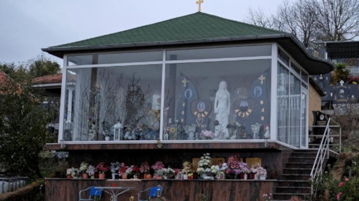 Smoljinac – Beverli Hils za pokojnike: Tamo gde i večni dom ima pet zvezdica!