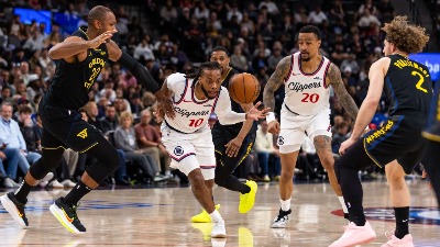 Bogdan Bogdanović završio sezonu u NBA, Golden Stejt eliminisao Kliperse (VIDEO)