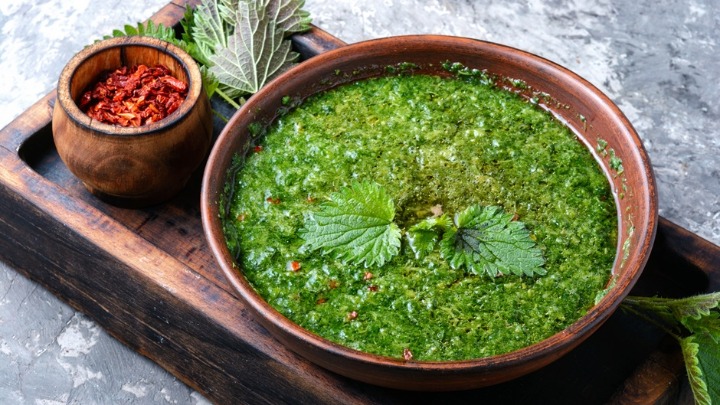 Čorba od koprive za jaču krvnu sliku: Bogata gvožđem i gotova za 20 minuta