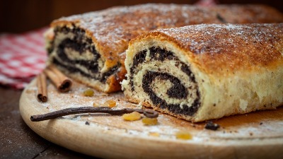 Štrudla sa makom po ukrajinskom receptu: Mekano testo i bogat, aromatičan fil