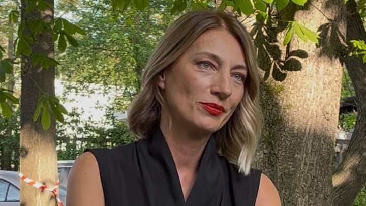 Ana Stanić za DIREKTNO: "Stilisti su me nazivali 'dosadnom' zato što gunđam na velike promene" (VIDEO)