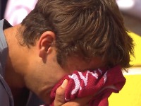 Poznati teniser briznuo u plač nakon pobede: Poginula mu je bliska osoba, nije mogao da zadrži suze (VIDEO)