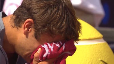 Poznati teniser briznuo u plač nakon pobede: Poginula mu je bliska osoba, nije mogao da zadrži suze (VIDEO)