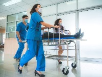  Otišao u bolnicu zbog bolova u stomaku, a lekari ostali u ŠOKU: U telu nosio opasan predmet pune dve decenije