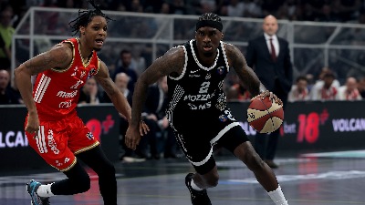 Partizan srušio Crvenu zvezdu u 4. derbiju u sezoni: Crno-beli umalo prokockali +19, pa slomili otpor večitog rivala