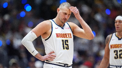 Jokić ostao bez donjeg veša: Izašao je iz tuša, pa pobesneo