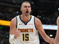 Tripl-dabl kao standard: Pogledajte najbolje poteze Nikole Jokića na utakmici protiv Minesote (VIDEO)