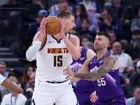 Jokić ispisuje istoriju, Denver melje rivale pred plej-of!