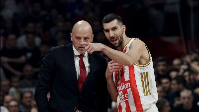Saša, gde je kapiten? Trener Crvene zvezde zaboravio na klupi iskusnog reprezentativca