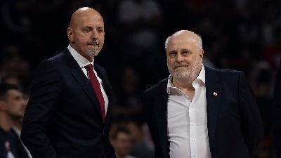 Obradovića pitali o otkazu za pomoćnika, trener Zvezde odbio da objasni