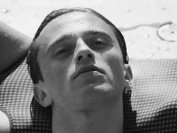 Kultni „Stranac“ Alberta Kamija stiže na veliko platno: Ozon donosi modernu viziju slavnog romana