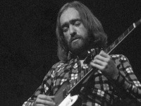 Preminuo čuveni muzičar: Jedan od osnivača rok grupe "Traffic"