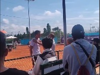 Skandal u Rimu: Bosanski teniser hteo da se obračuna sa navijačem (VIDEO)