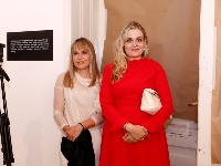 "Bila sam mamina mezimica, ali smo se često koškale": Ćerka Anice Dobre otvoreno o odnosu sa roditeljima i prelomnom trenutku