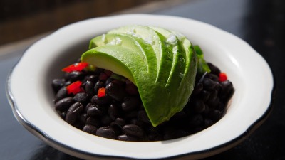 Stručnjak za dugovečnost otkriva: Ovo je najzdraviji obrok na svetu – pravi se od samo 4 sastojka