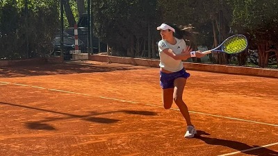 Ana Ivanović ponovo na terenu: Trenira na šljaci, oduševila i Novaka (VIDEO)