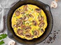 Zaboravite komplikovane večere – ovaj omlet je gotov za 10 minuta