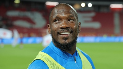 SAZNAJEMO Ben okačio kopačke o klin