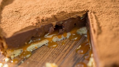 Brzinski kolač sa keksom i pudingom bez pečenja: Spas za iznenadne goste, a ukus je čisto savršenstvo 