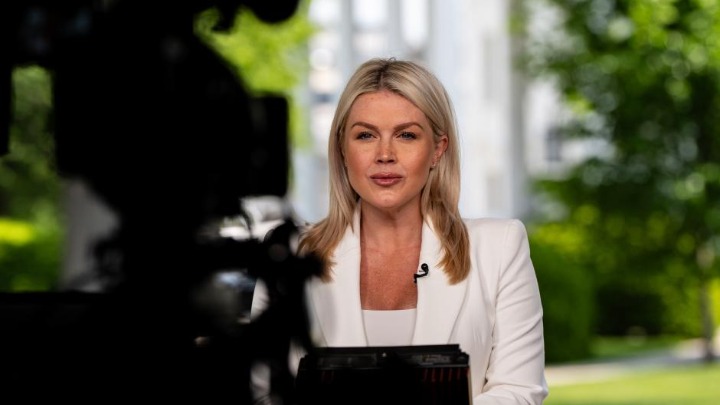 Trampova portparolka "najavila pucnjeve" pre napada: Snimak iz Bele kuće zapalio mreže (VIDEO)